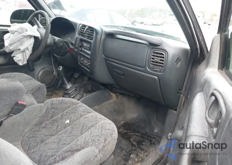 2002 GMC Sonoma Sl from USA, damaged, VIN 1GTCS195528235803